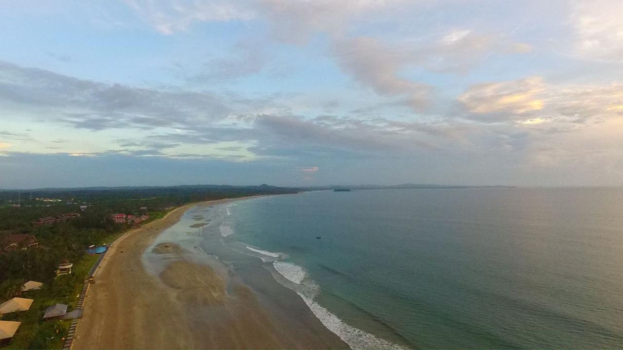 Aureum Palace Hotel & Resort Ngwe Saung Ngwesaung Exterior photo
